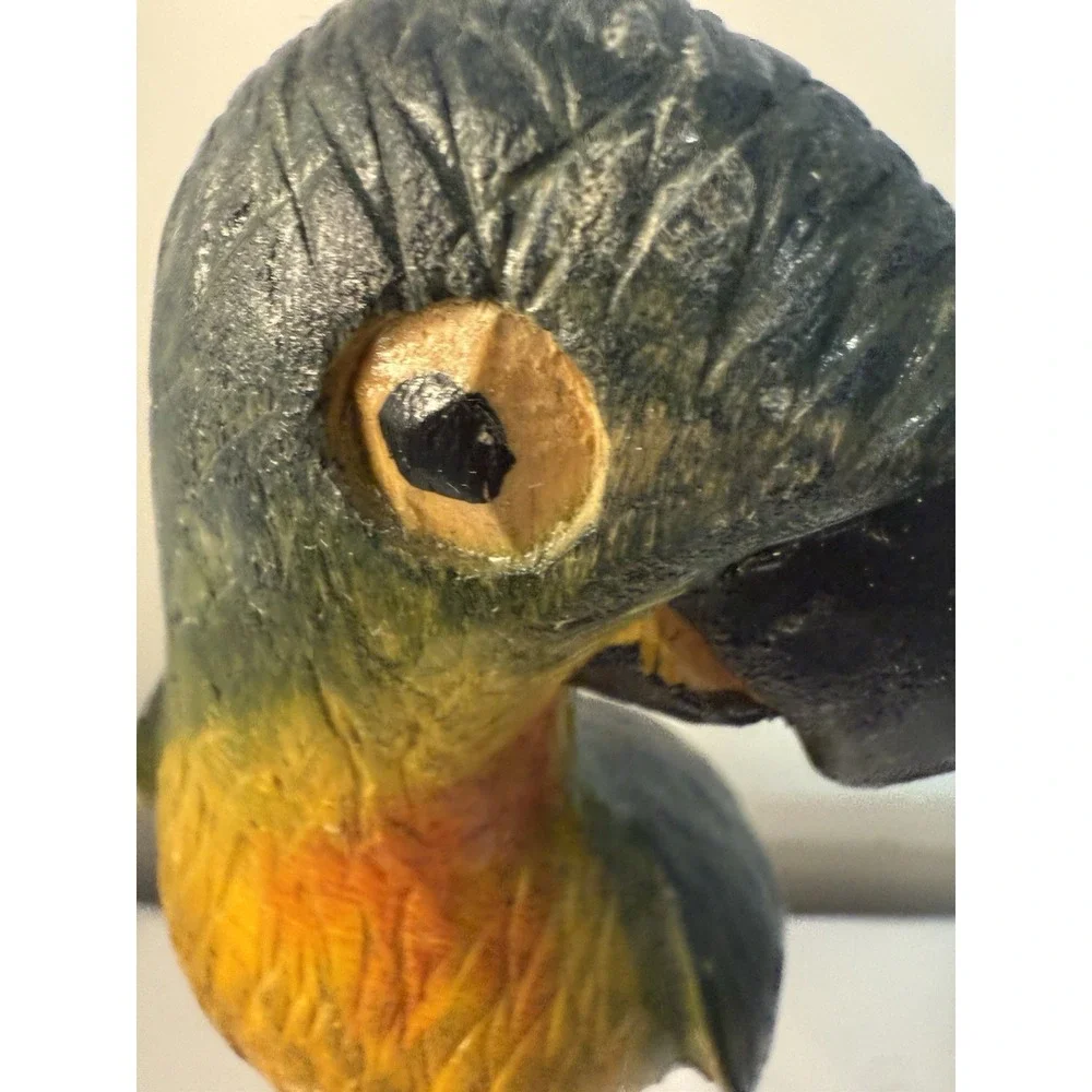 Hand‎ Carved & Painted Wooden Parrot!